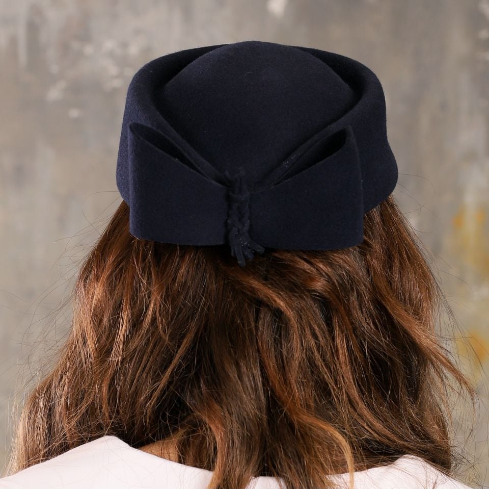 Catherine Lacivert Renk  Vualet Şapka