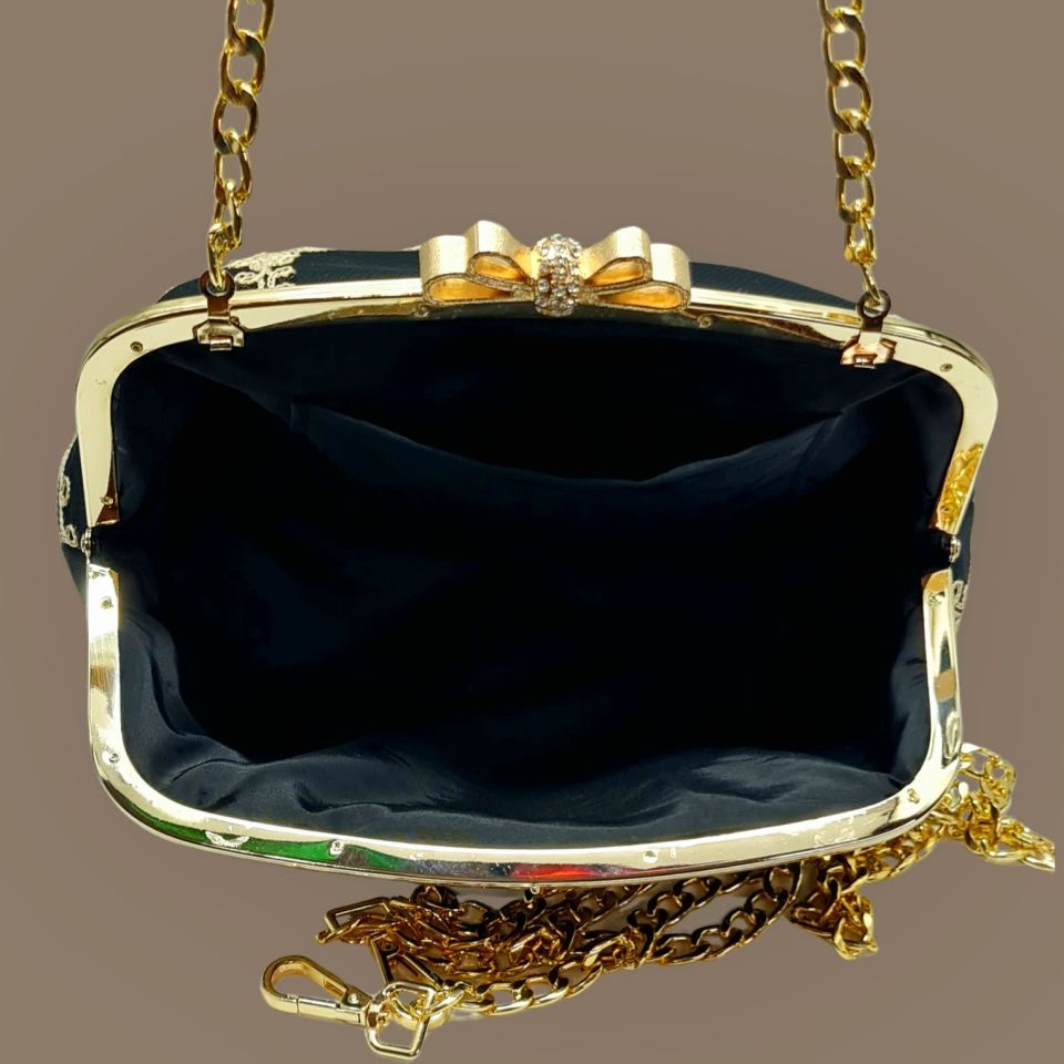 Fiyonk Model Siyah Gold Dantel Tasarım Çanta