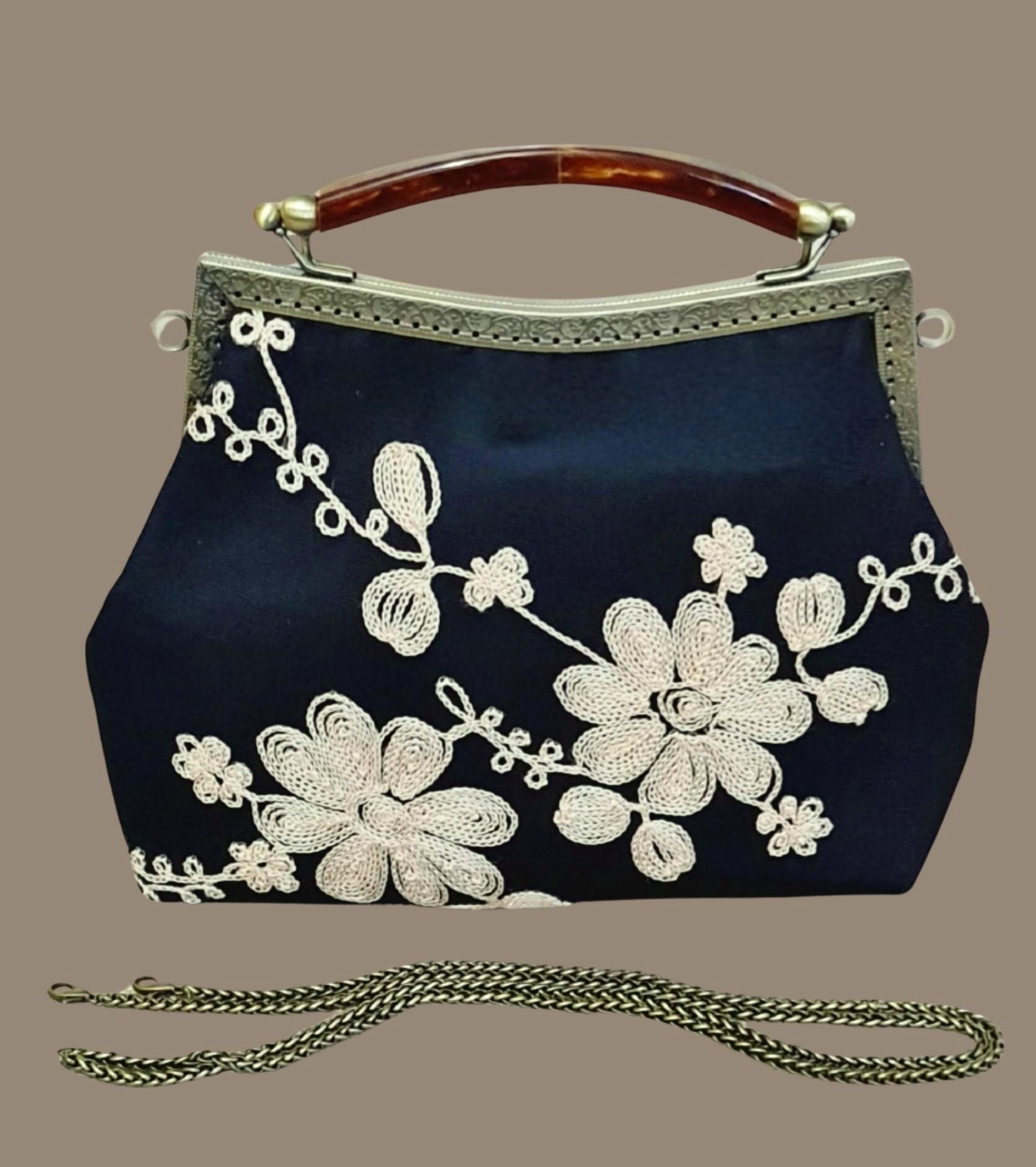 Antik Model Siyah Renk Brode Tasarım Çanta