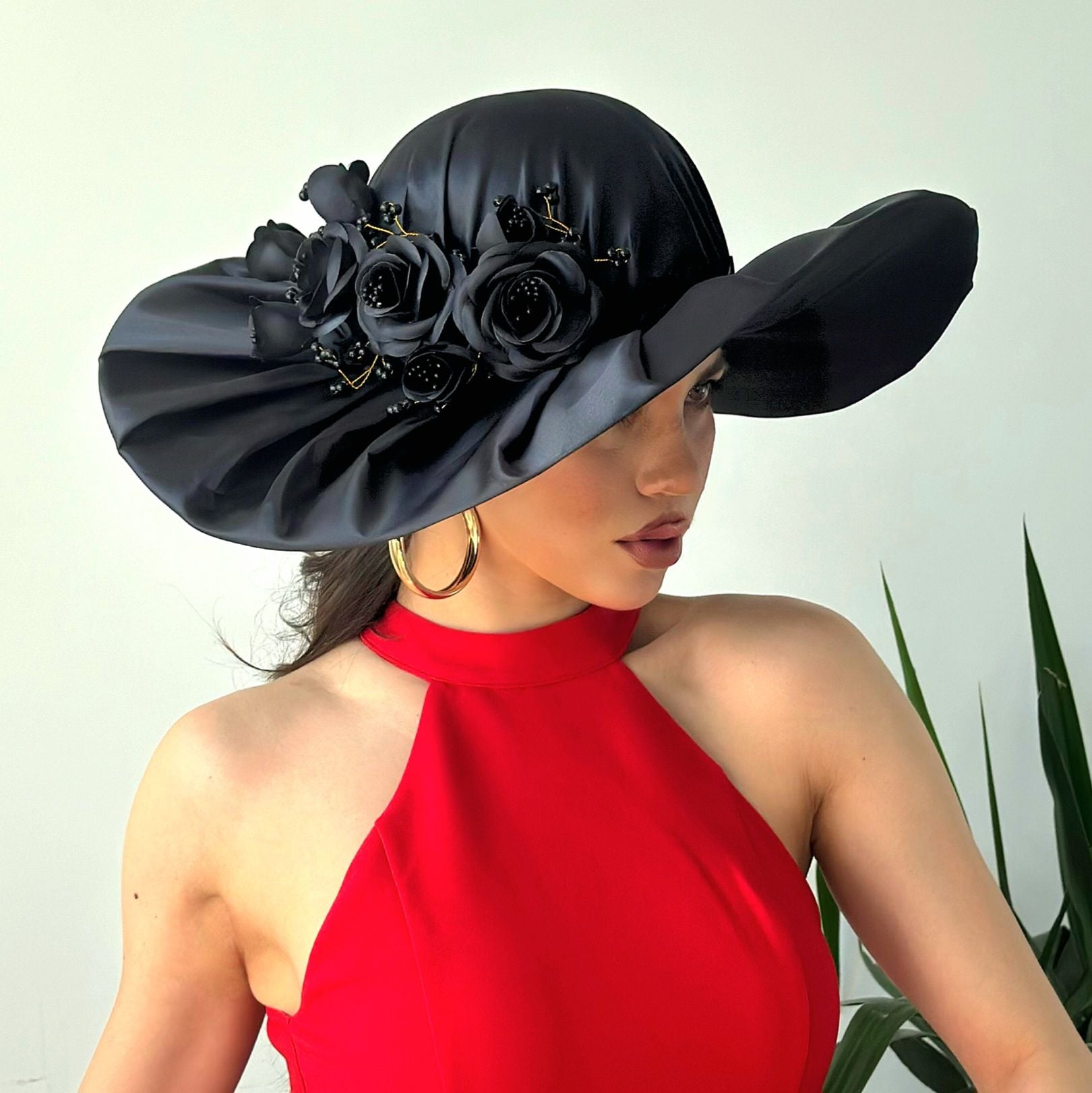 Jenny Siyah Renk Saten Elegan Şapka 45 cm Özel Şapka Kutulu