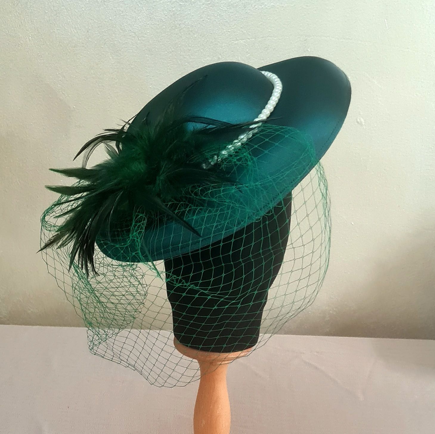 Annabel Yeşil Renk Vualet Şapka 30 cm