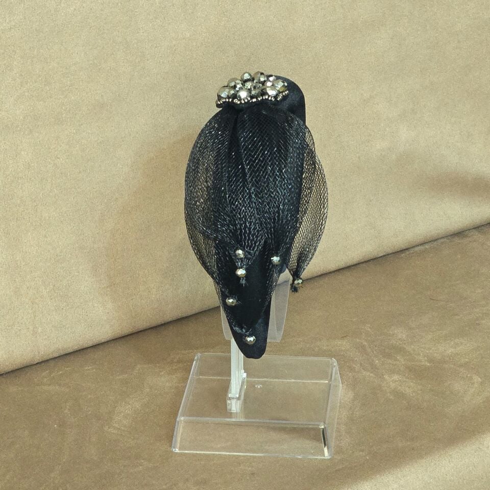 Mila Siyah Renk Taç Gümüş  Renk  Aksesuarlı