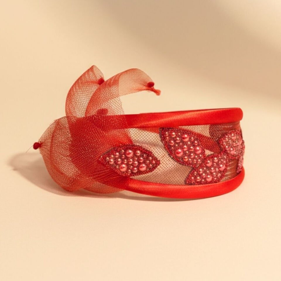 Mila Kırmızı Renk Taç