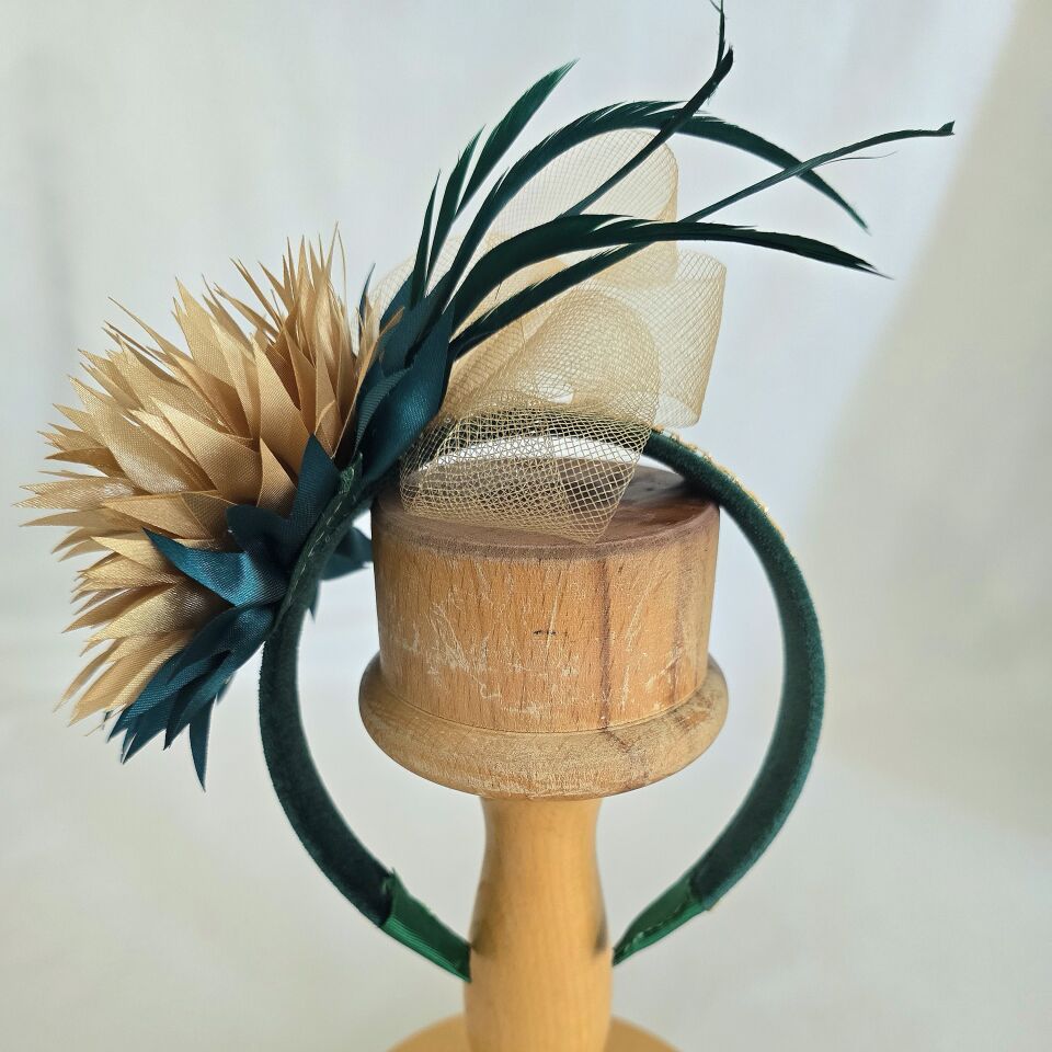 Mila  Yeşil Renk  Kadife Taç