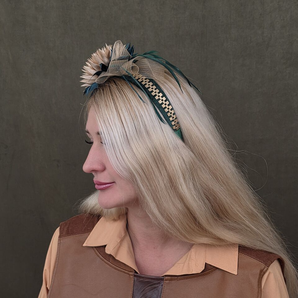 Mila  Yeşil Renk  Kadife Taç