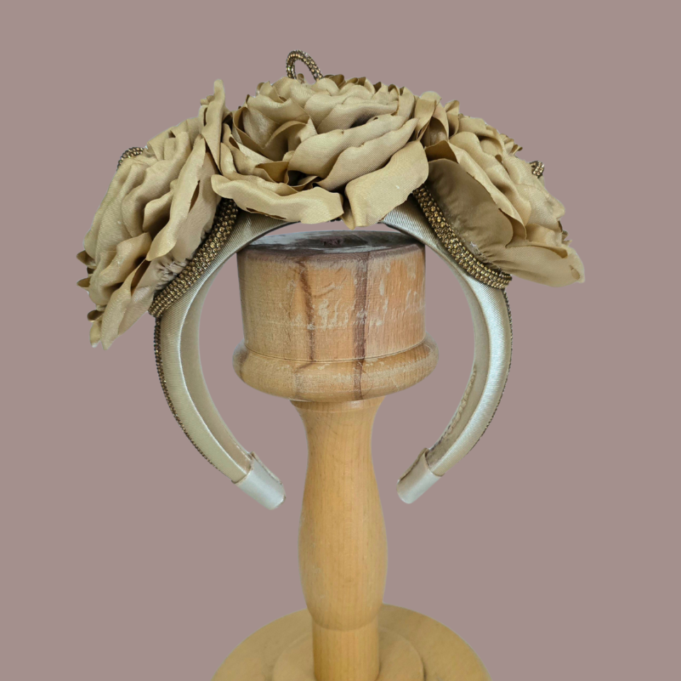 Mila Şampanya Renk Saten  Taç