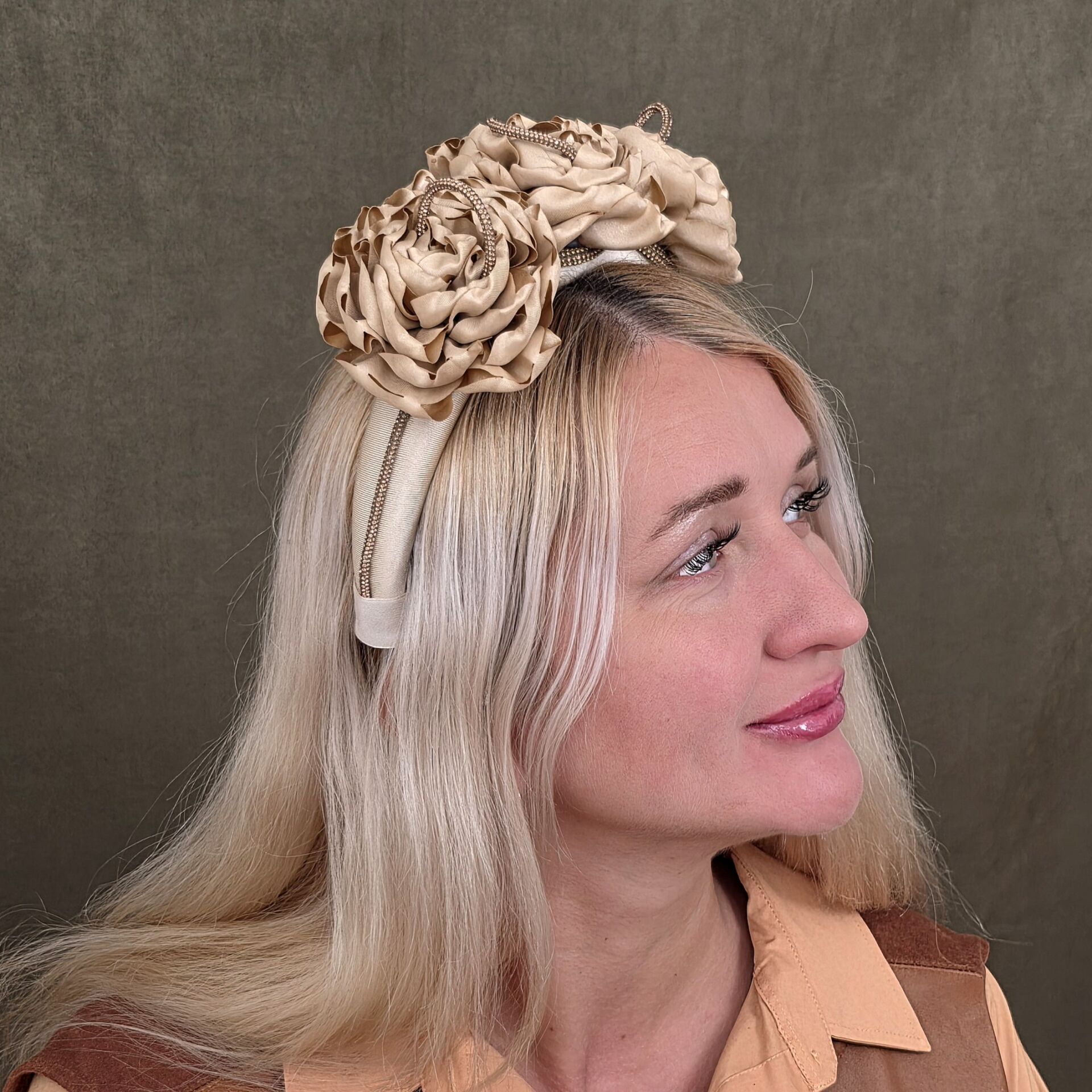 Mila Şampanya Renk Saten  Taç