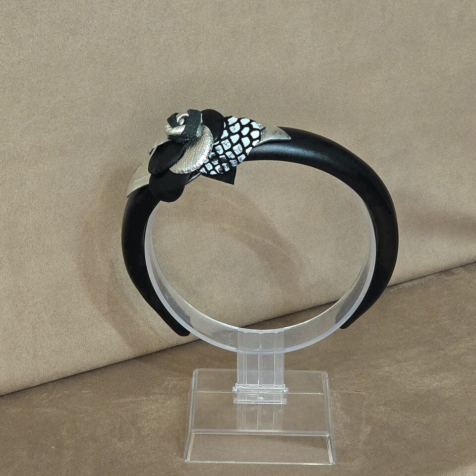 Mila Siyah Gümüş  Renk Taç