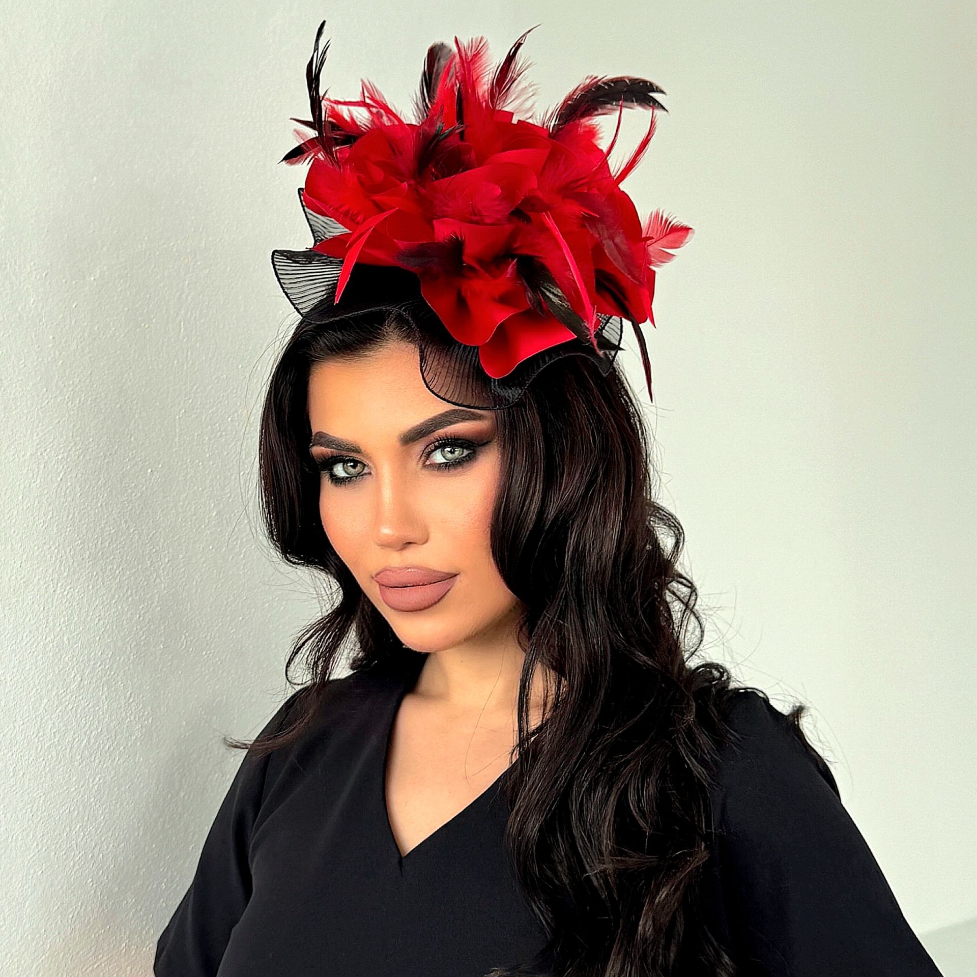 Mila Kırmızı Siyah Renk Vualet