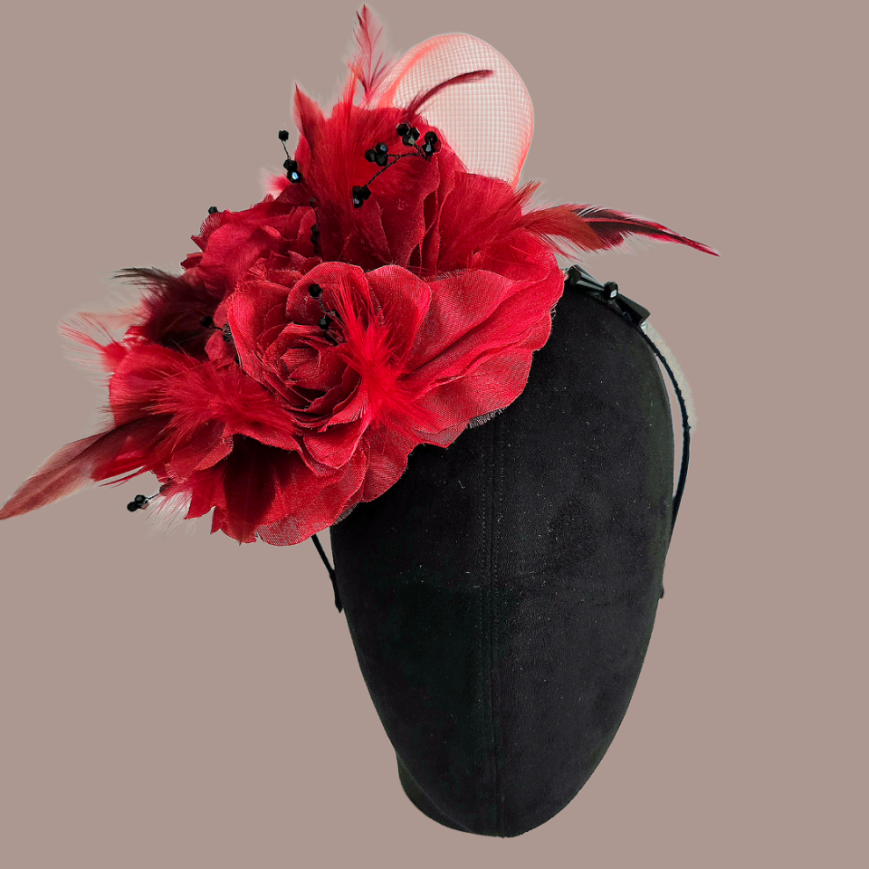 Mila Kırmızı Gold Renk Taç