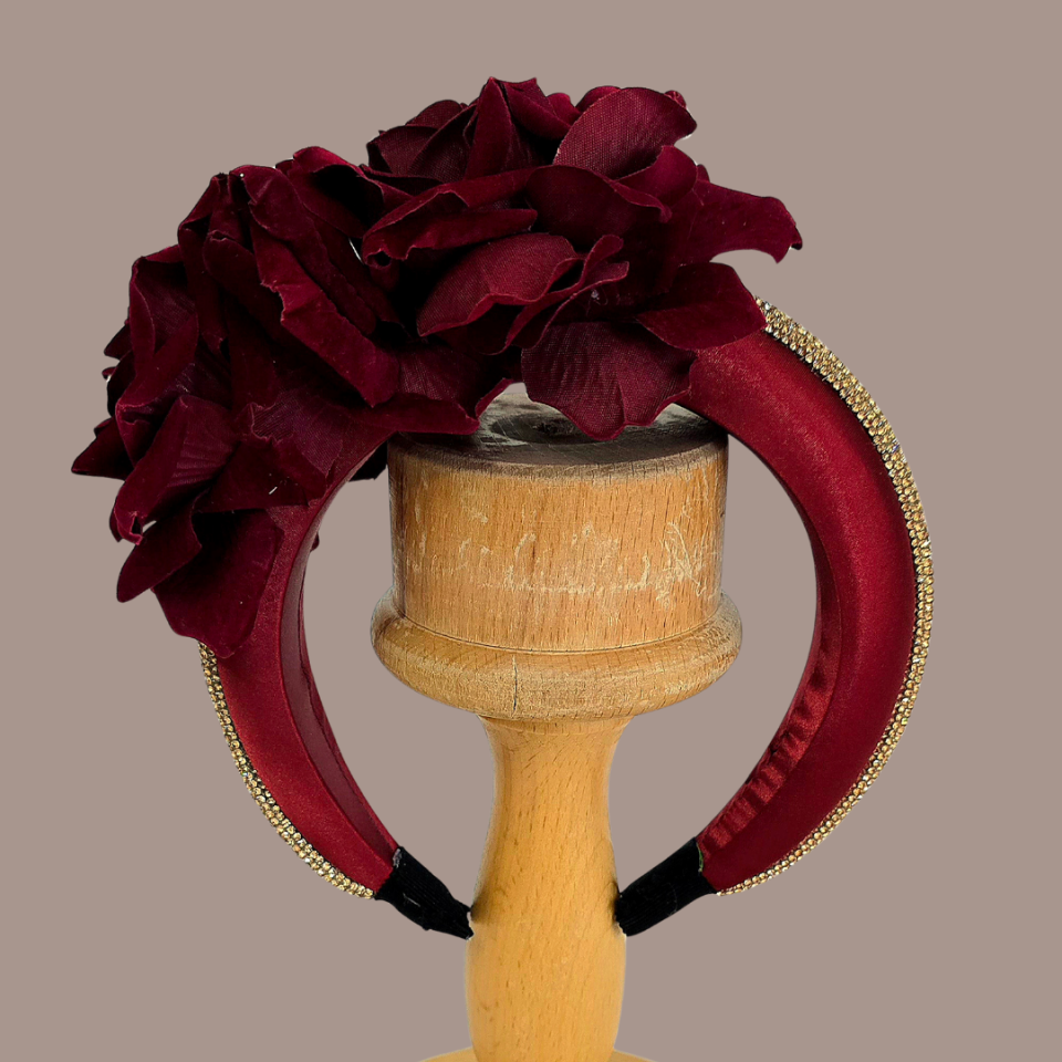 Mila Bordo  Renk Taç