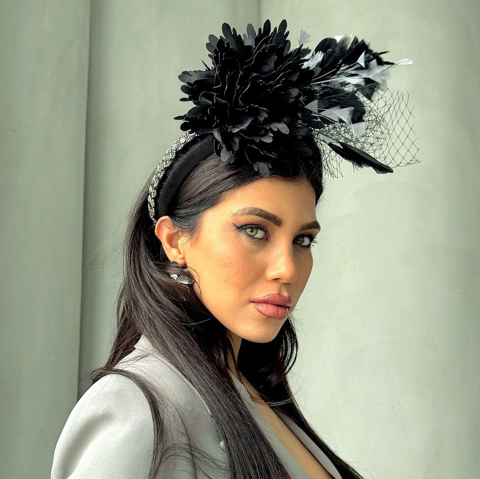 Mila Siyah Gri  Renk  Kadife Taç