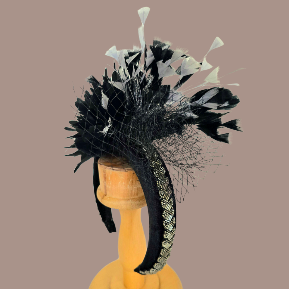 Mila Siyah Gri  Renk  Kadife Taç