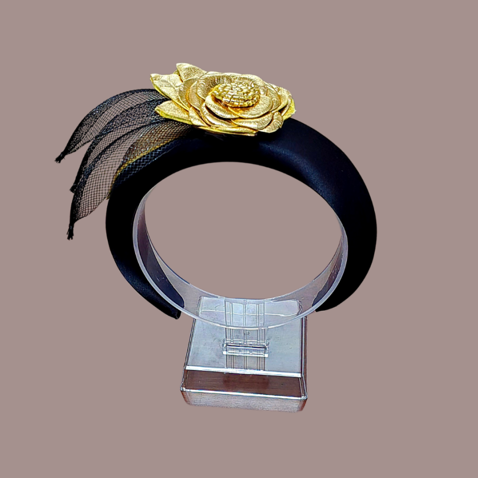 Mila Siyah Renk  Saten  Taç