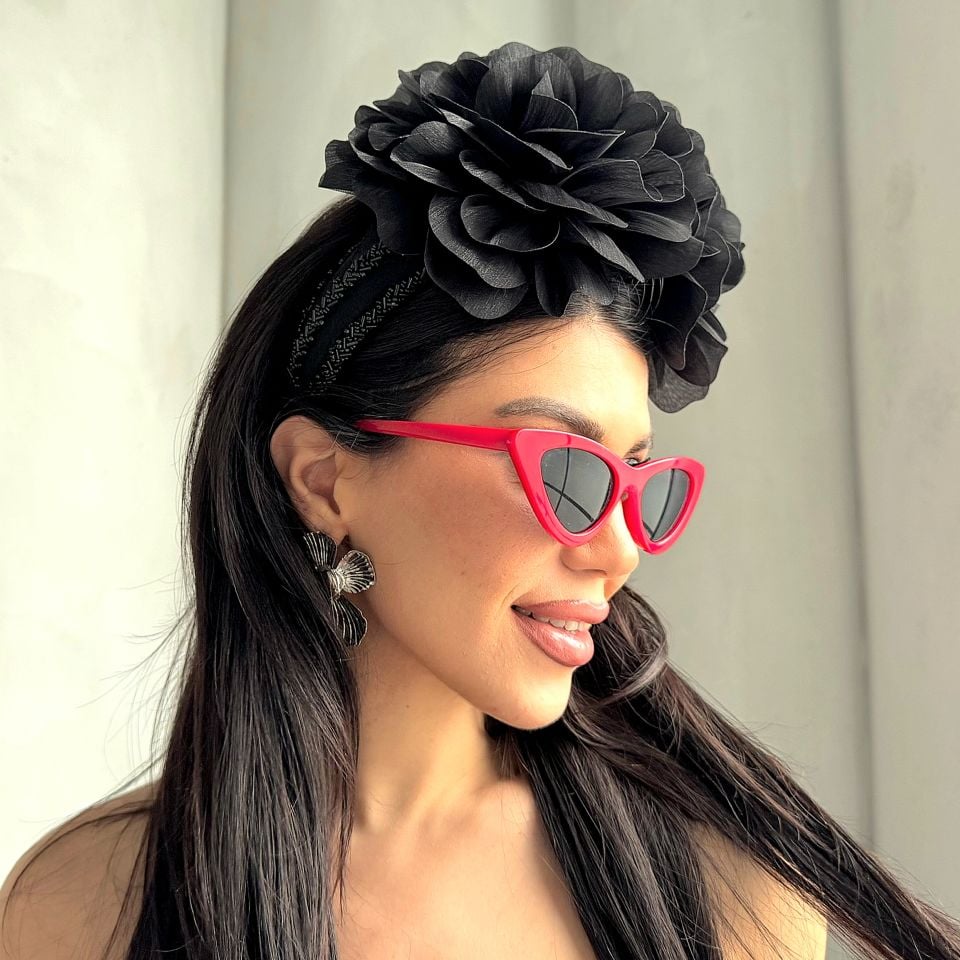 Amanda Siyah Renk Saten  Taç
