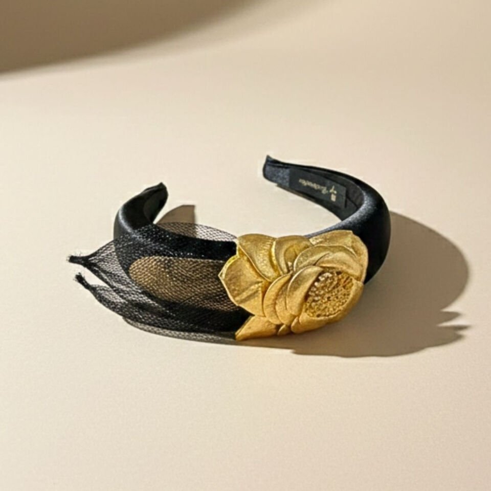 Mila Siyah Gold Renk Taç