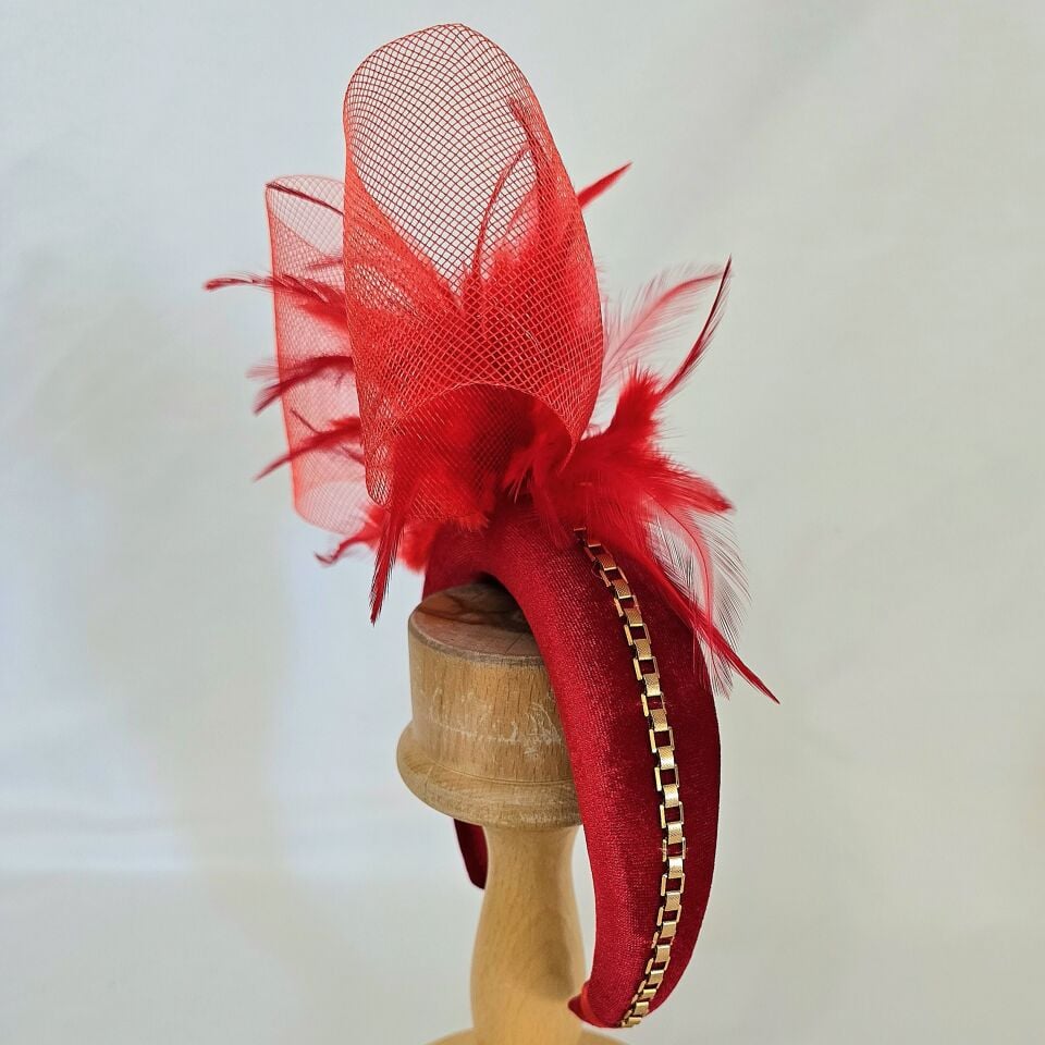 Amanda Kırmızı Renk Kadife Taç