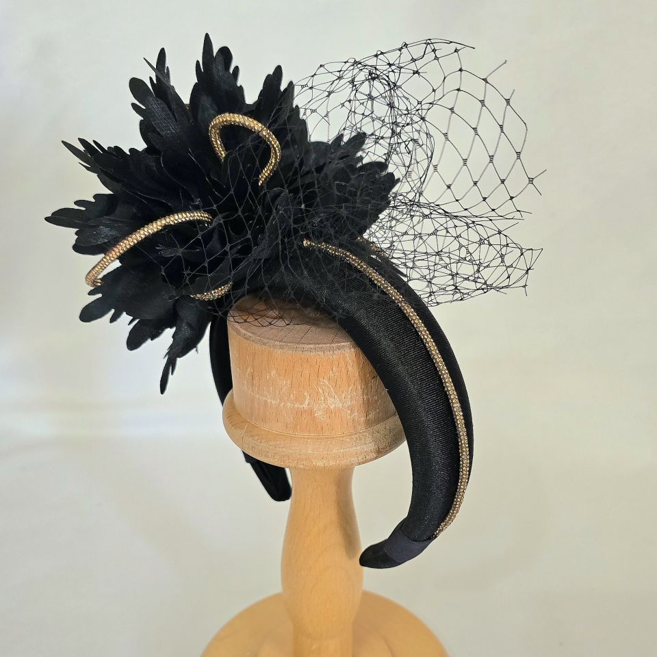 Amanda  Siyah Bronz  Renk Vualet Taç