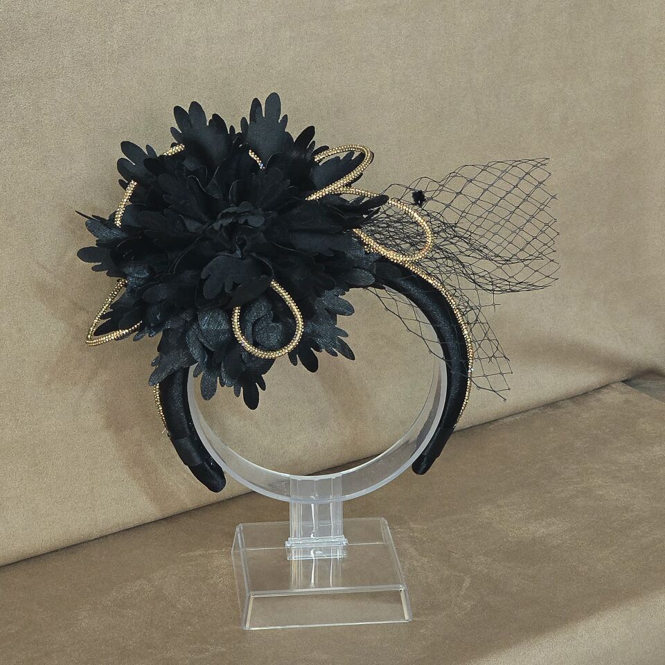 Amanda Siyah Bronz Renk Vualet Taç