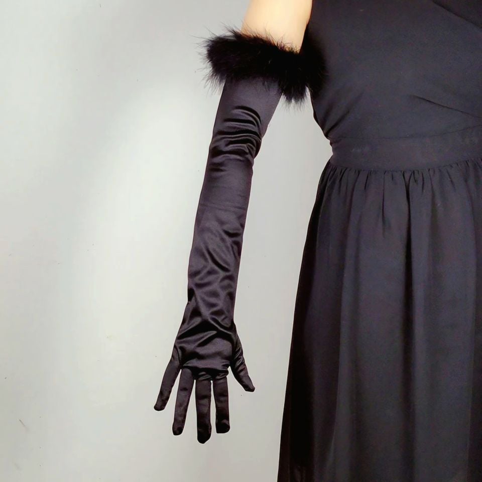 Opera Siyah Renk İpek Saten Tüylü Uzun Eldiven  53 cm