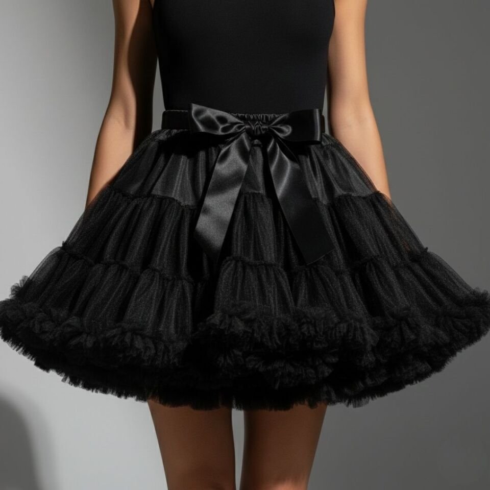 Lady Siyah Renk Ucu Volanlı Jüpon Etek 50 cm