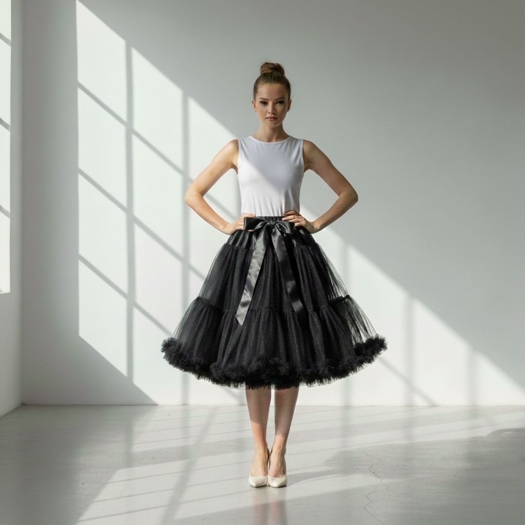 Lady Siyah Renk Ucu Volanlı Jüpon Etek 65 cm