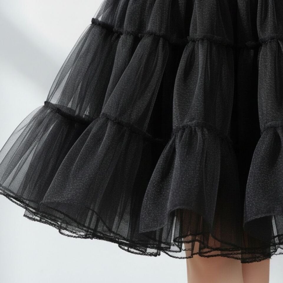 Lady Siyah Renk  Etek Ucu Düz Kesim Jüpon 65 cm