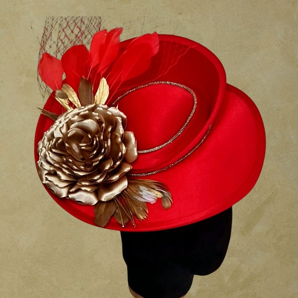 Esta Kırmızı Renk Vualet 30 cm